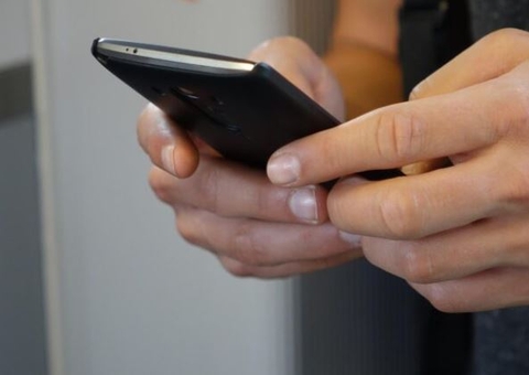 Mãe é presa por vender imagens da filha de 11 anos sendo estuprada para empresário