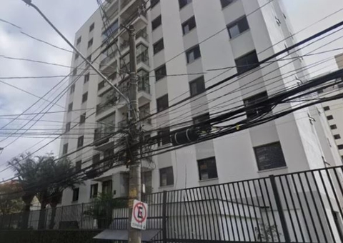 Garoto de 7 anos morre ao cair do 7º andar de prédio