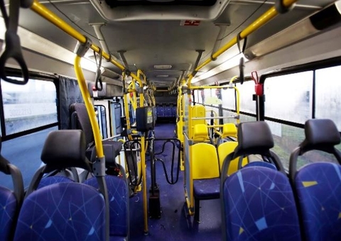 Passageiro passa da parada e motorista descobre que ele estava morto