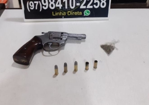 Oito são presos com armas e drogas após tentarem atirar em PM no Amazonas