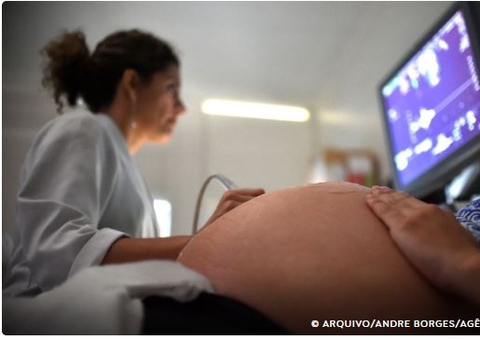 Entenda pré-eclâmpsia e síndrome de Hellp, que afetaram cantora Lexa