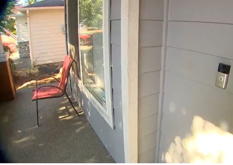 Ladrão toma banho, lava roupa e faz jantar antes de fugir