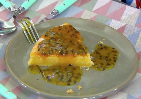 Bolo de maracujá sem glúten da Ana Maria bombou na web; aprenda a fazer