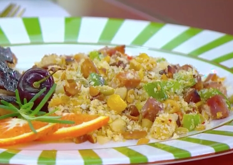 Aprenda a fazer farofa natalina com panko da Ana Maria