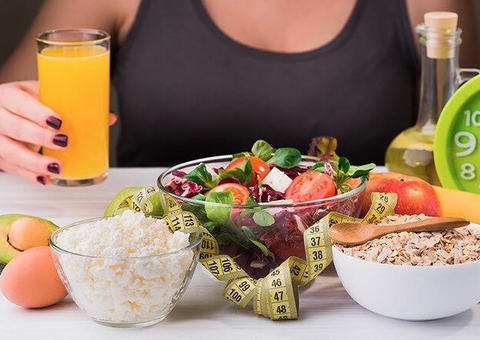 Nutricionista ensina a retomar alimentação saudável pós-réveillon