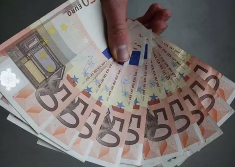 Mulher é autorizada pela justiça a quitar dívida de quase 100 mil com sexo oral; entenda