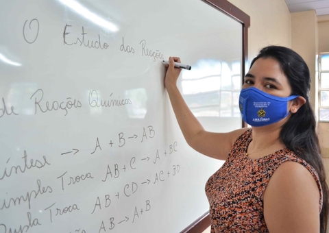 Professores e pedagogos da rede estadual terão reajuste salarial de 9% em janeiro