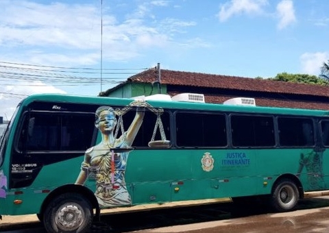 Emplacamento e outros serviços são oferecidos em ação do Detran em Novo Airão