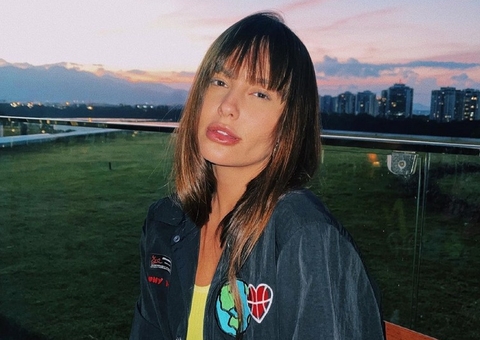 Ex-BBB Thaís Braz remove curativo e mostra testa pela primeira vez após cirurgia