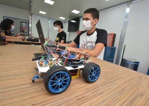 Projeto de pesquisa da UEA oferece curso gratuito de Robótica Básica