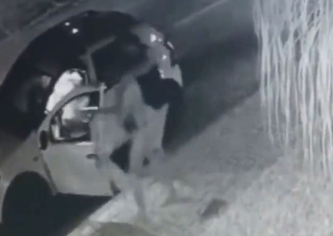 Novo vídeo mostra marido agredindo mendigo em outro ângulo