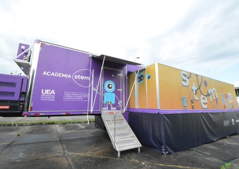 Academia Stem/UEA inaugura atividades de laboratórios móveis de robótica