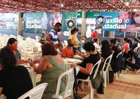 Auxílio Estadual começa a ser pago a mais de 19 mil famílias no Amazonas