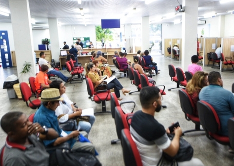 Lei determina tempo máximo de espera para atendimento ao consumidor no Amazonas