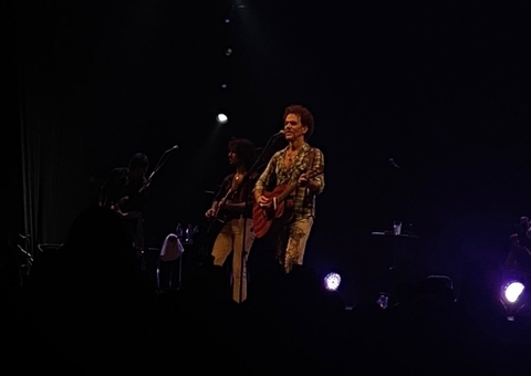 Em Manaus, Nando Reis homenageia Dom e Bruno e critica Bolsonaro: 'Desdém pelo meio ambiente'