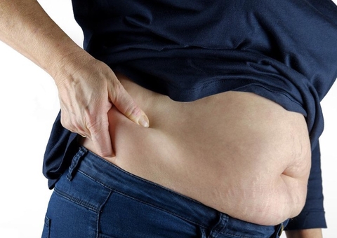 Mole ou dura? Descubra o que significa cada tipo de gordura na barriga