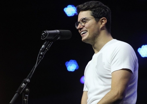 Deive Leonardo tem show adiado em Manaus