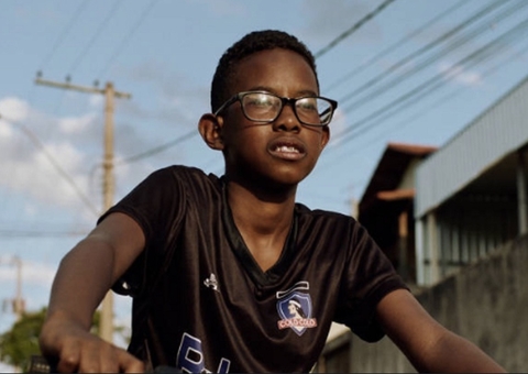 Filme ‘Marte Um’ estreia nesta quinta, no Cine Casarão