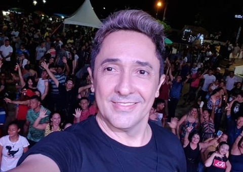 Tom Cleber faz show beneficente neste sábado em Manaus