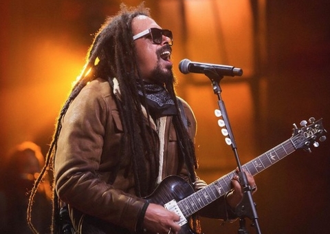 Marcelo Falcão se apresenta nesta sexta em Manaus