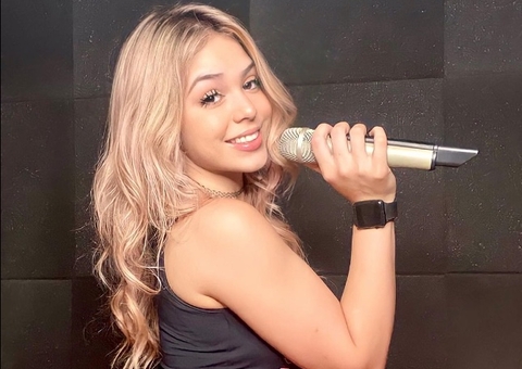 Melody comanda festa 'Paredão' em Manaus