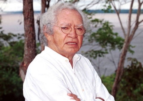 Casarão Amarelo terá exposição permanente do poeta Thiago de Mello