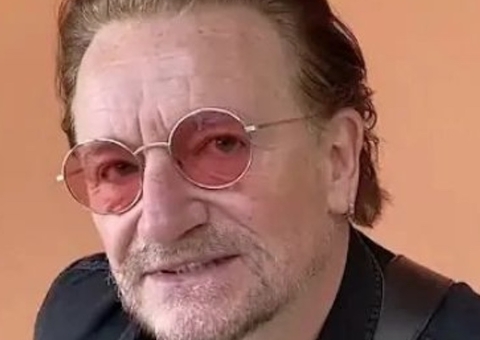 Bono, do U2, descobre que primo é seu irmão após caso entre pai e tia ser revelado