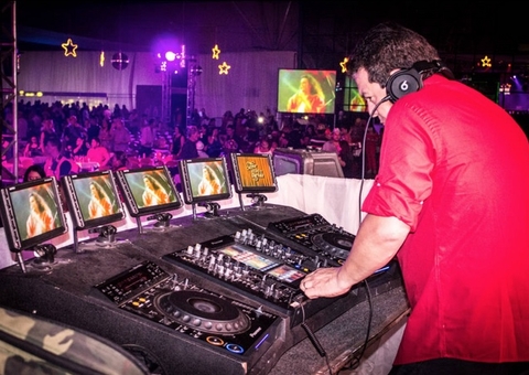 DJ Raidi Rebello comanda Flash Disco Réveillon em Manaus