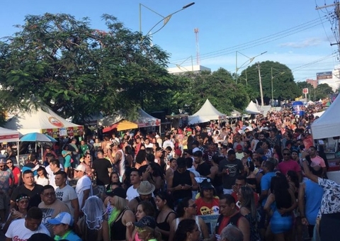 Banda do Boulevard reúne samba e boi-bumbá no carnaval de rua em Manaus