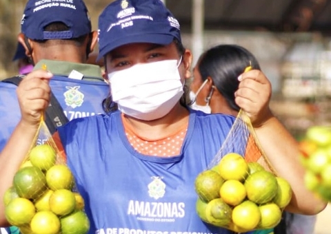 Drinks de frutas ajudam a se manter hidratado no Carnaval