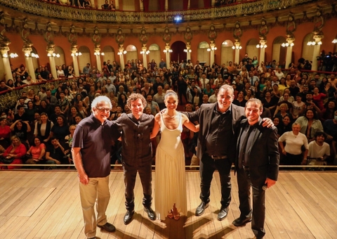 Com Sophie Charlotte e Daniel de Oliveira, Teatro Amazonas recebe pré-estreia do filme 'Rio do Desejo'