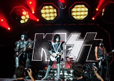 Em última turnê, Kiss se despede dos fãs na Arena da Amazônia em Manaus