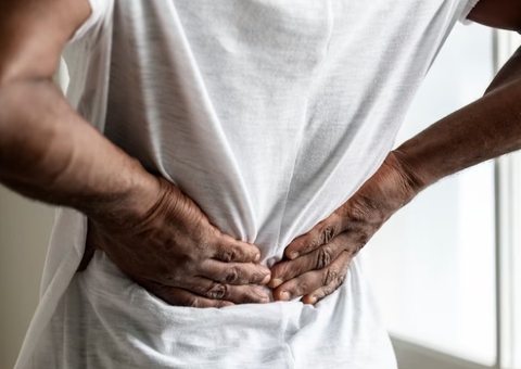 Hérnia inguinal pode ser agravada pelo aumento da próstata, alerta especialista