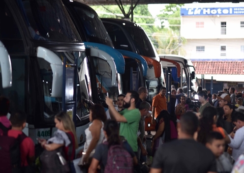 Mais de 24 mil pessoas devem deixar Manaus no feriado de Tiradentes