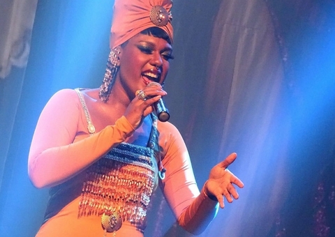 Dia das Mães em Manaus tem especial Whitney Houston