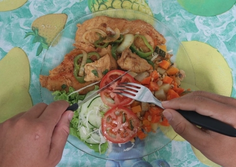 Especialista dá dicas de alimentação que auxiliam no controle da Esclerose Múltipla