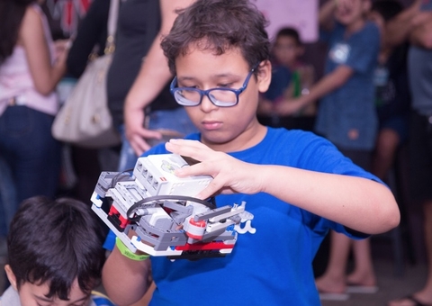 Escola abre oficinas gratuitas de criação de games inspirados nos bumbás Caprichoso e Garantido