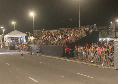 Novo Aleixo recebe 1º Festival Folclórico Popular de Manaus