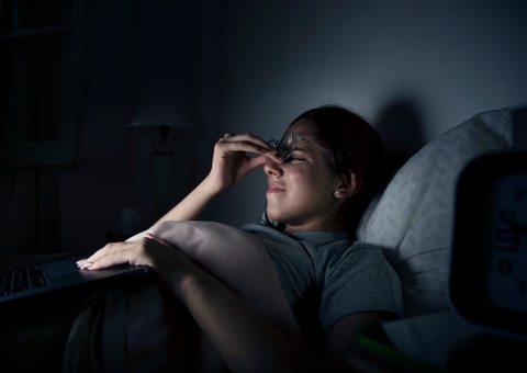 Acordou no meio da noite? Confira 10 dicas para voltar a dormir