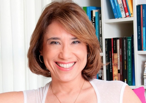 Psiquiatra e escritora aborda inteligência emocional e tomada de decisão em palestra em Manaus