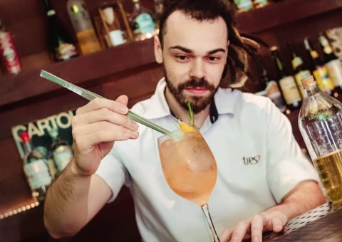 Diversidade de drinks e cervejas com toque amazônico atraem turistas no Amazonas