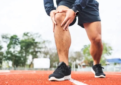 Especialista revela principais causas de dores no joelho