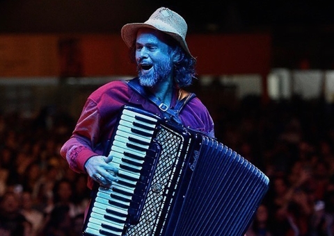 Marcelo Jeneci se apresenta em outubro no Teatro Manauara