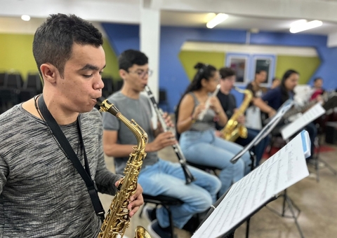 Espetáculo gratuito celebra a diversidade musical no Teatro Amazonas