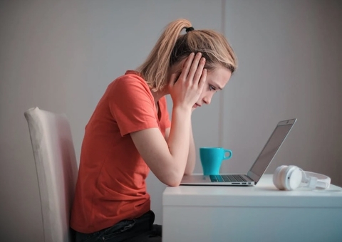 Saúde mental e assédio moral: como se proteger do veneno invisível