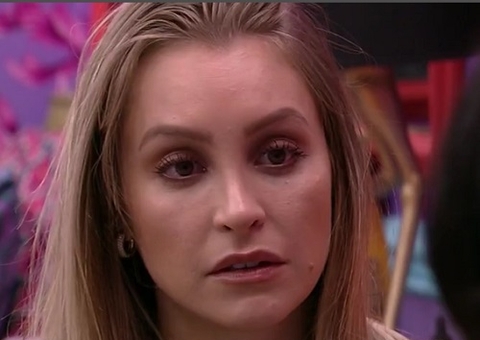 Carla chora ao desabafar com Pocah sobre ataques de Lumena; veja vídeo