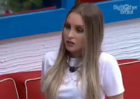 Carla surpreende ao revelar que quer colocar Juliette no paredão