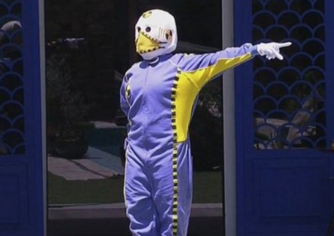 BBB21: Carla Diaz volta à casa como Dummy e choca brothers 