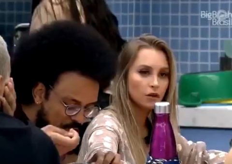 Após Caio, Carla Diaz diz que está sem paladar e web cogita Covid no BBB