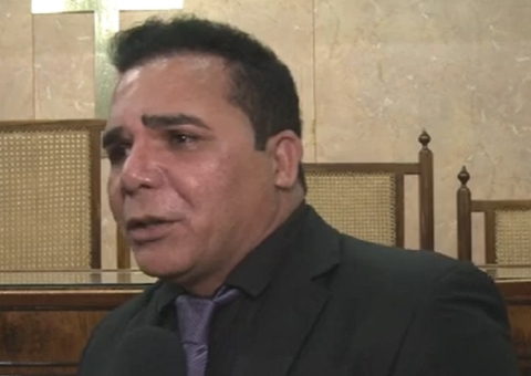 Vereador Carlinhos da Barreira é preso suspeito de comandar esquema de agiotagem